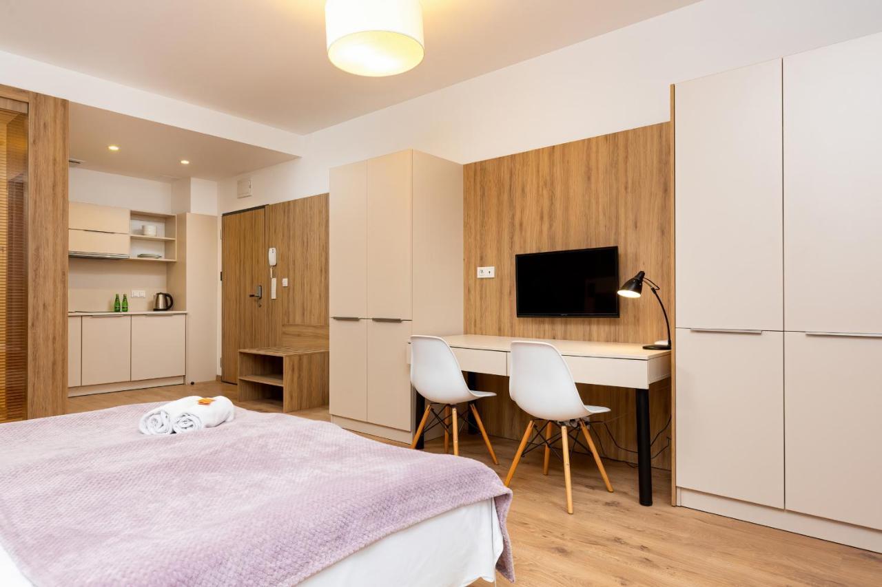 Wolska With Parking By Renters Apartament