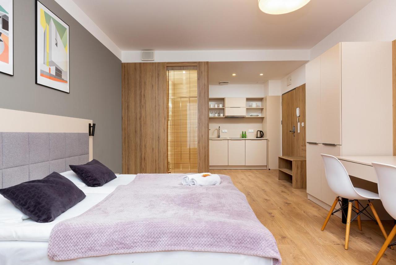 Wolska With Parking By Renters Warszawa